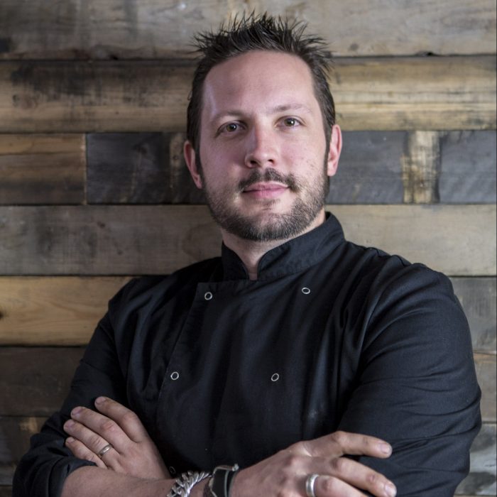 JORD ALTHUIZEN Bekend van o.a. RTL 4 Grillmasters. Foodondernemer, auteur van Het Kookboek Van Het Jaar 2016 maar bovenal pitmaster in hart en nieren